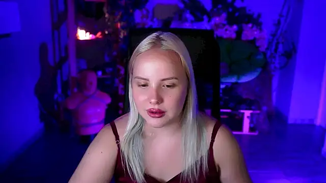 stellawatts webcam