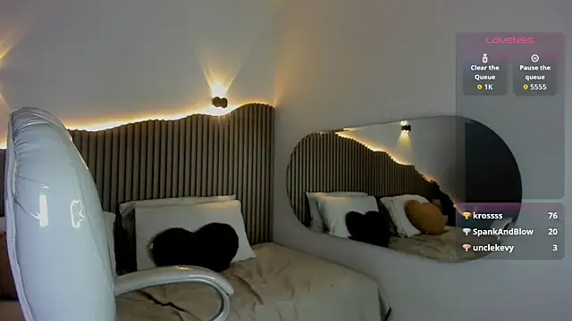 Iris8__ live sex cam