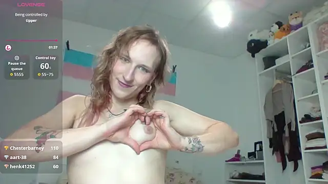 puppy_momo webcam