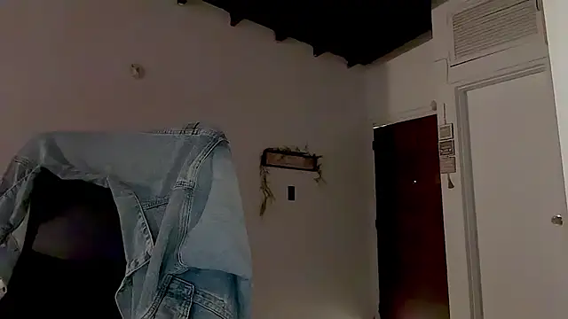 MarcellaGriffin webcam