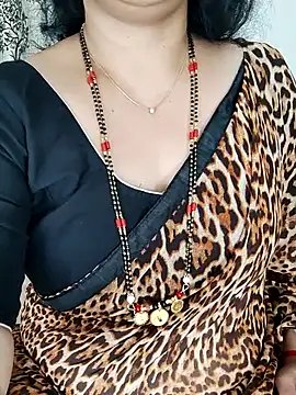 cool_teacher_69 (F milf) - Want to enjoy with Lush soon🌺