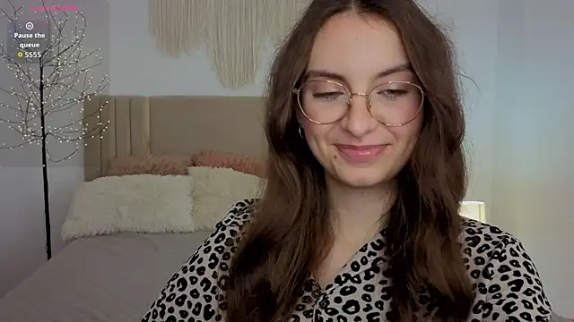 Real_cutie1 webcam