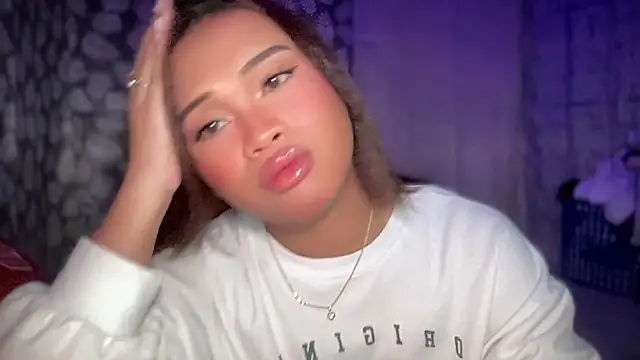 Exotic_alyssa69 webcam