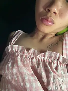 Vi_sexyy webcam