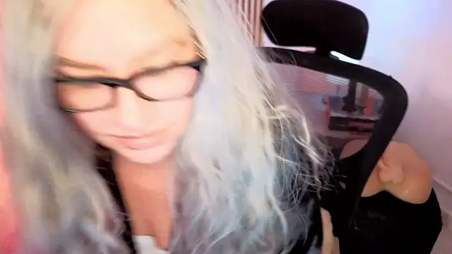 MarianL0ve webcam