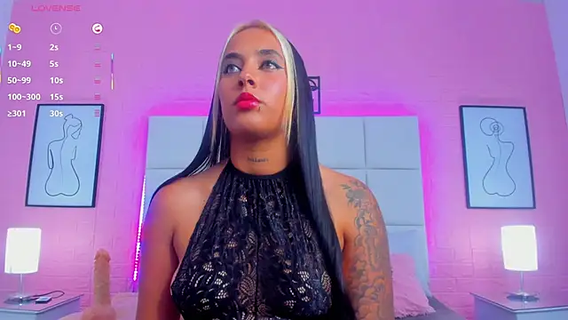 charlotte_kisss webcam