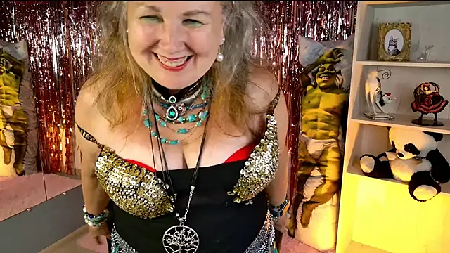 LilaMaharani webcam