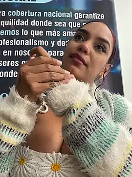 Sara-77 webcam