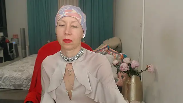 LuxuryNika