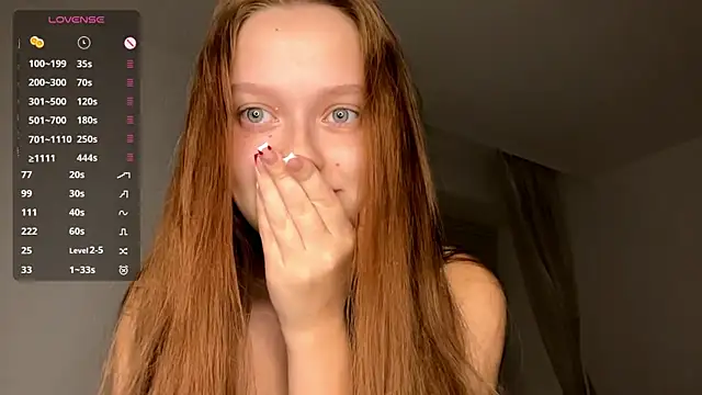 Eva_Shining_Star live cam on StripChat
