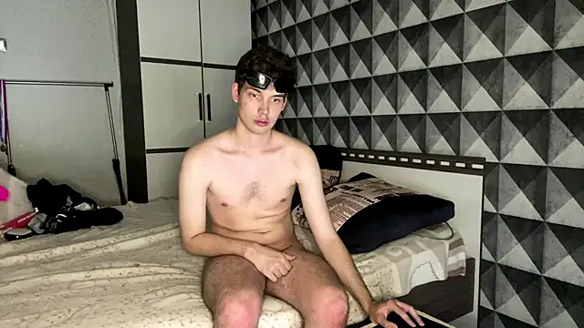 GoldenNight40 live sex cam
