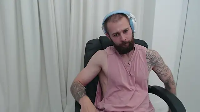 Chris_Dragon webcam