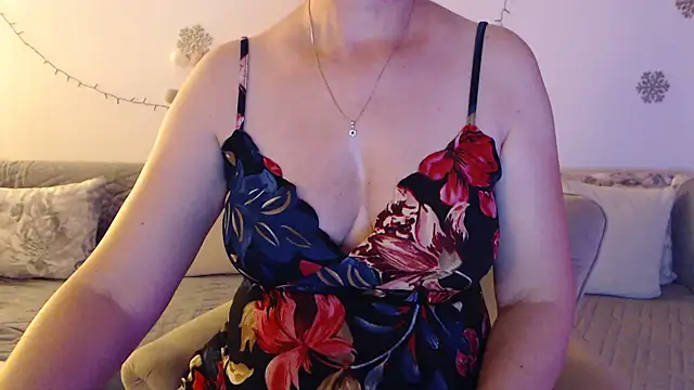 YourfantasyGiuly webcam