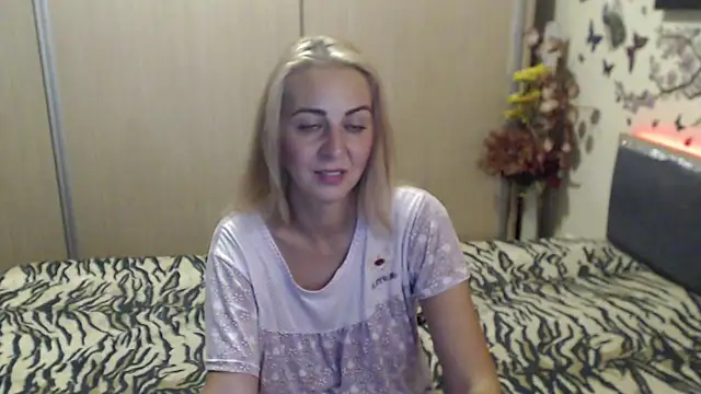 MirabelaSweet webcam