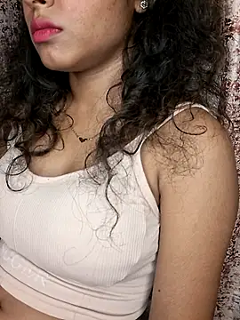 Akni_ live cam on StripChat