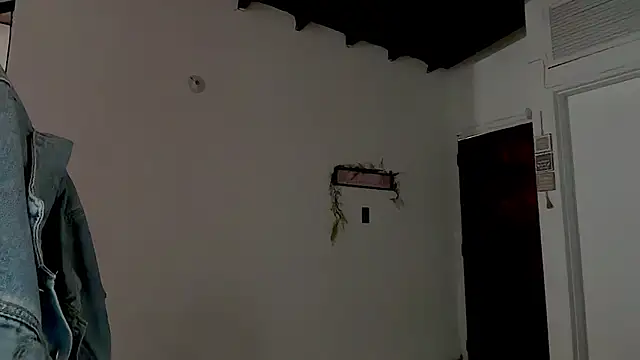 MarcellaGriffin webcam