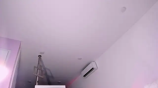 NicoleDiior webcam