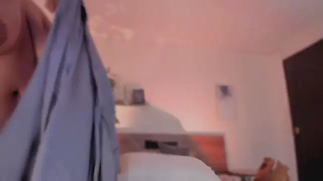 YariRose webcam