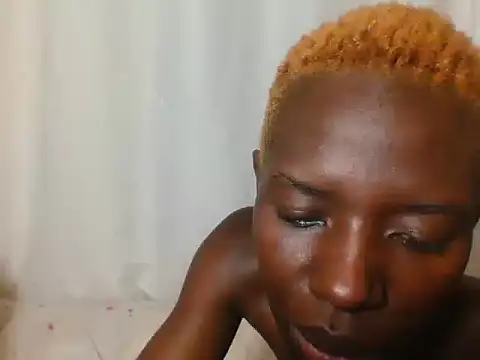Goldy_petite webcam