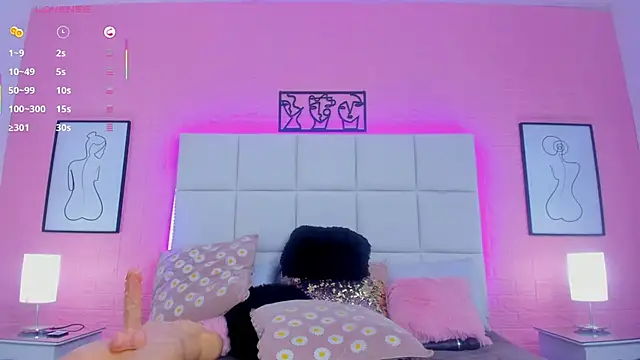charlotte_kisss webcam