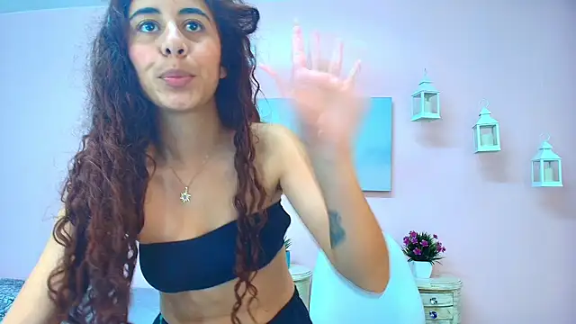 scarlett_clyde