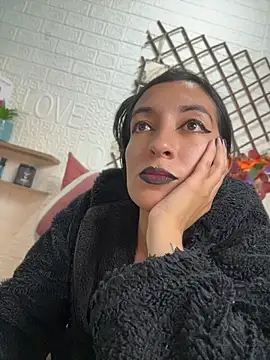 Modella: SALOME_KORLAND