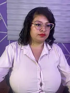 MiiaaJoness
