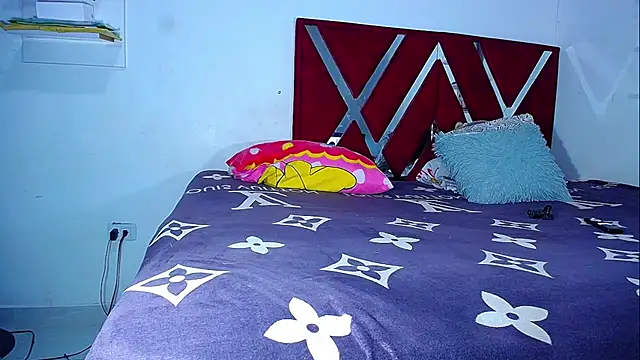 DanisaBrown webcam