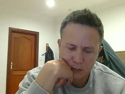 TroyDieselXXX webcam