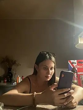 Flossy_Vettie live cam on StripChat