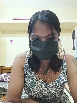Tamil_Ishu webcam