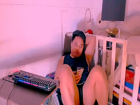 hardking_69 (M young) - HELP ME CUM I'M SO HORNY