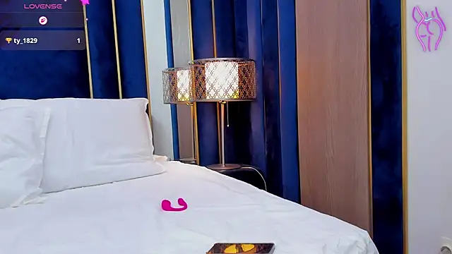 tenny_shy webcam