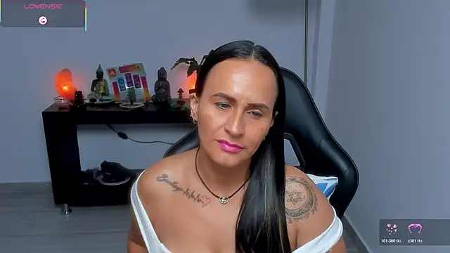 Sara_Charmy webcam