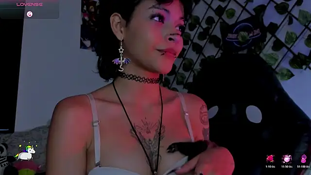 Anny_Kiitty webcam