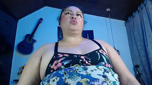Keyla01_ live cam on StripChat