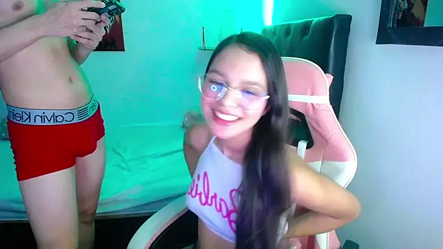 jessi_and_boy webcam