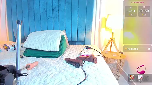 sarayhorny69 webcam