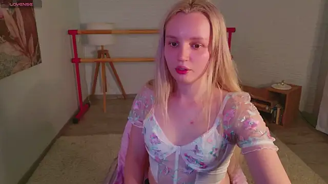 Beatrica_Klein webcam