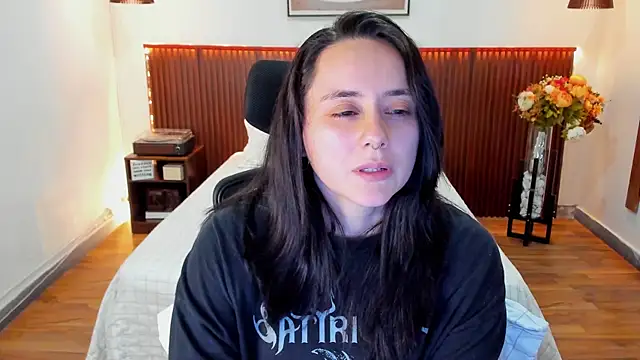 KatherineBond webcam
