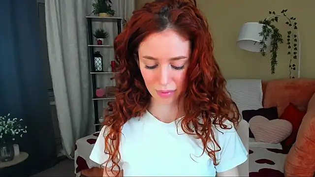 ChristinaConteeree webcam