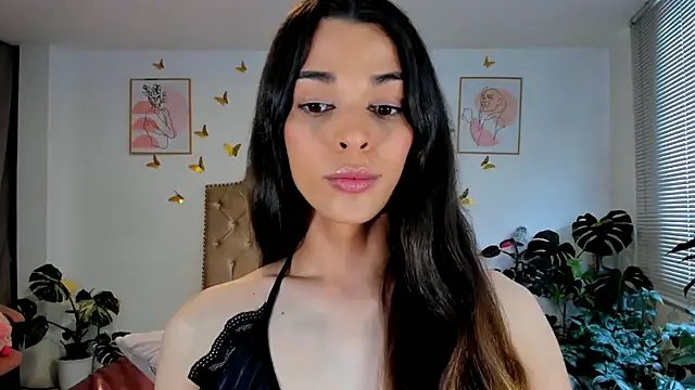 bella_grego webcam