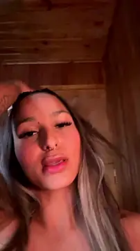 AliceStone19 webcam