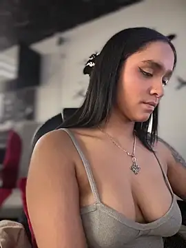 Isabella-Teen webcam