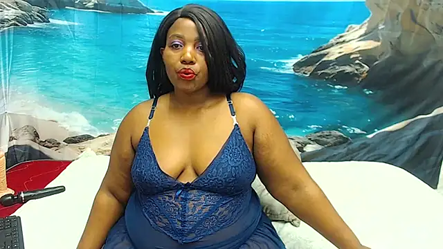 JUICYASSxxx webcam