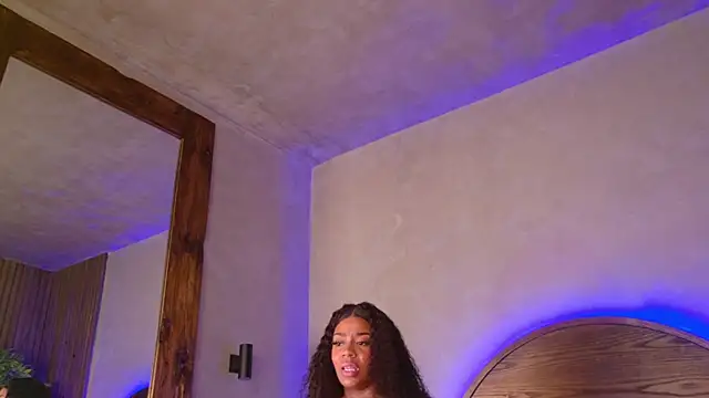 loana_vegas webcam