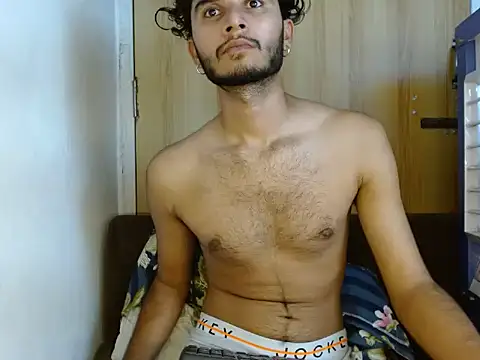 coraln (M young) - remove underwear and turn around 360*