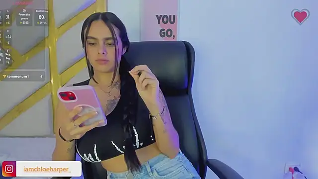ChloeHarper_ webcam