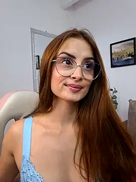 MiaaLoren webcam