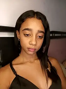 Zoe_Sweett18 webcam